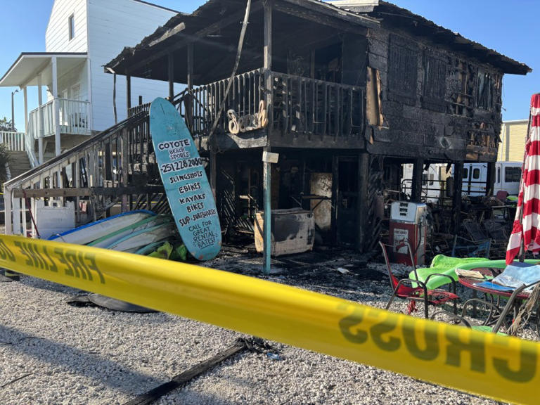 Gulf Shores business lost to sudden pre-dawn fire