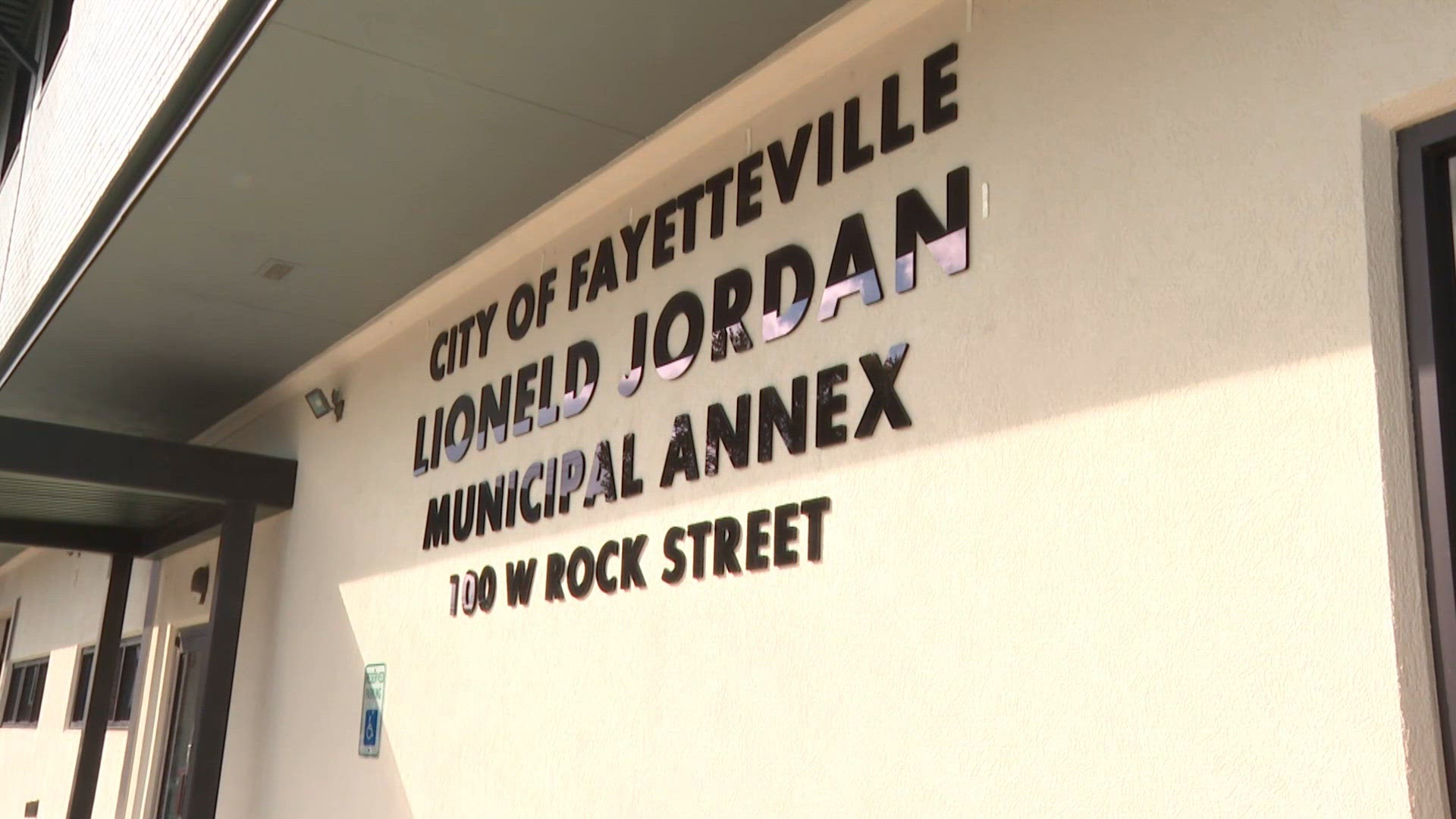 Fayetteville recognizes former mayor Lioneld Jordan with renamed building