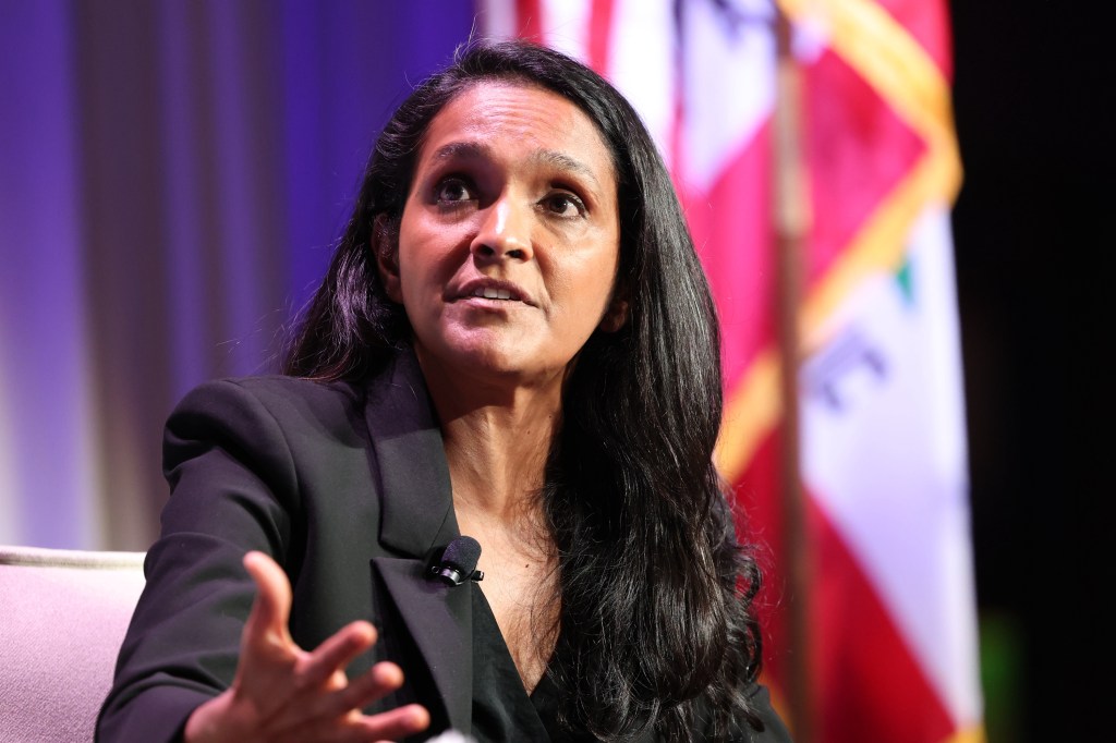Who won first and final TV debate between Karen Bass and Nithya Raman ...