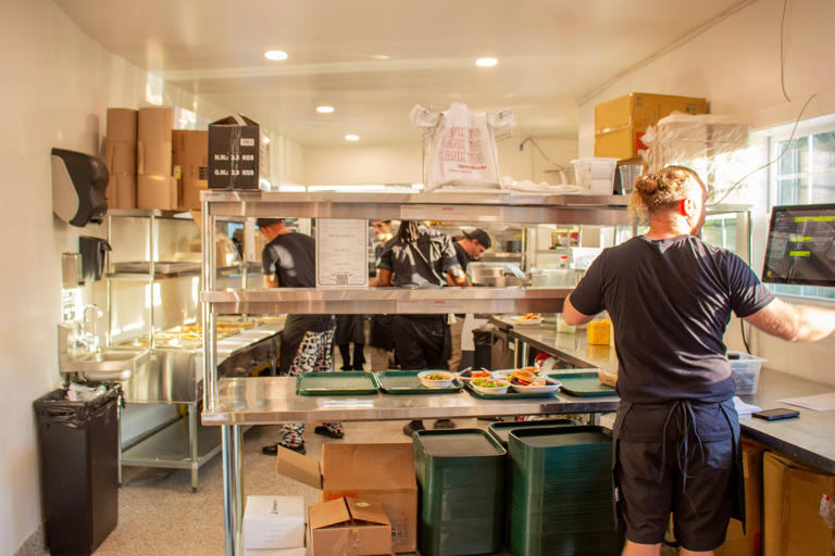 Popular Tallahassee venue The Hub at Feather Oaks adds Rustic Grub