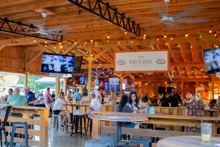 Popular Tallahassee venue The Hub at Feather Oaks adds Rustic Grub