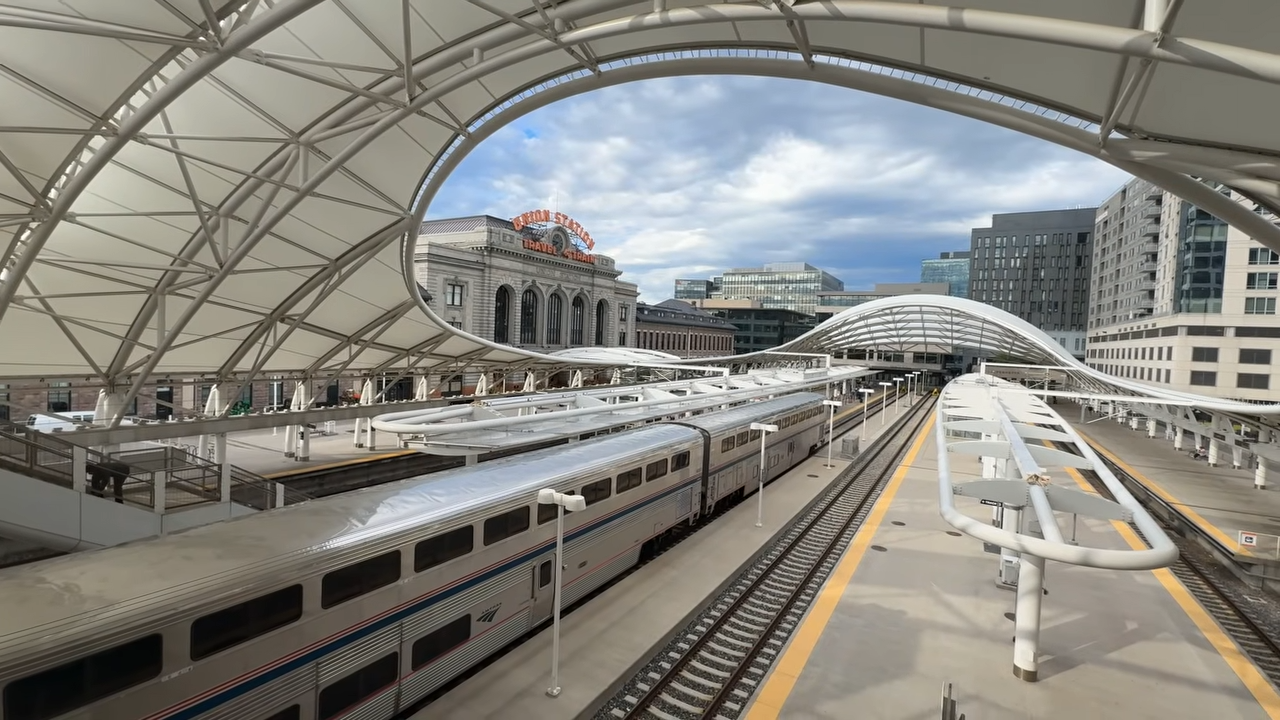 America like you have never seen it before: Just book this train ride!