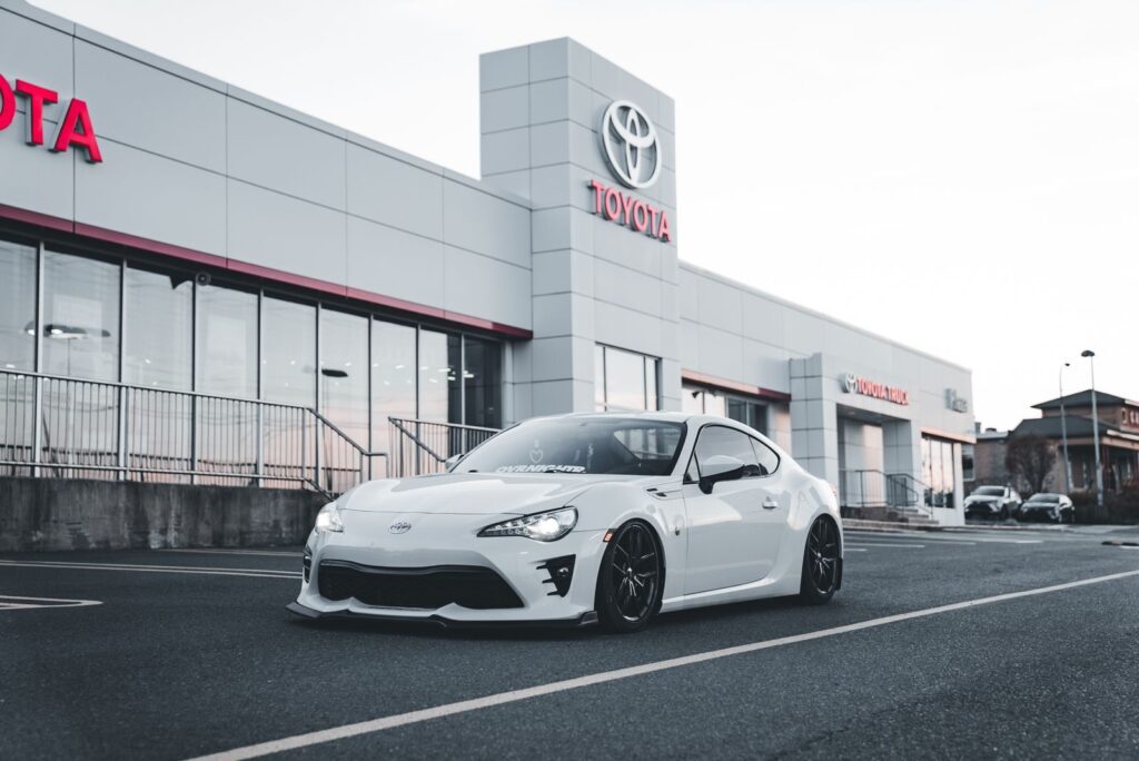Toyota closes in on GM in the US as rising hybrid demand shakes up the ...