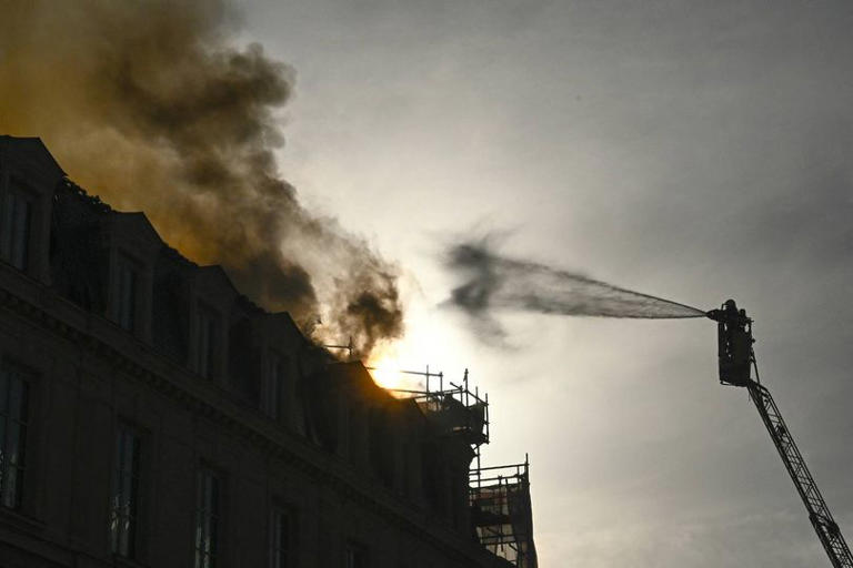 Firefighters battle large Paris fire near Gare d'Austerlitz station as ...