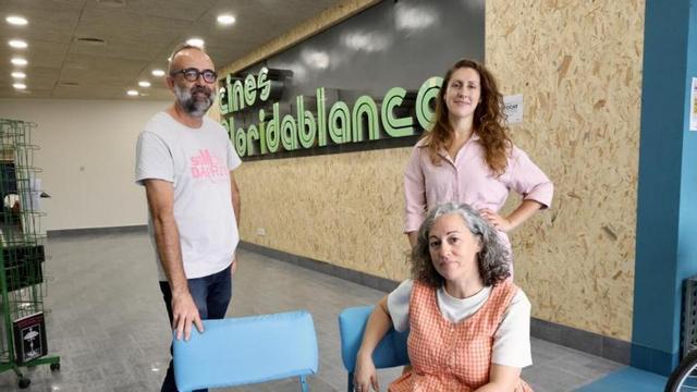 Las letras del cine Floridablanca vuelven al barrio del Carmen