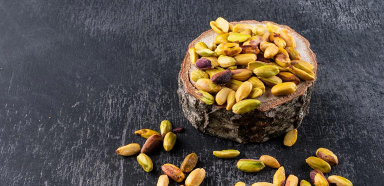 يحتوي البوتاسيوم والمنغنيز