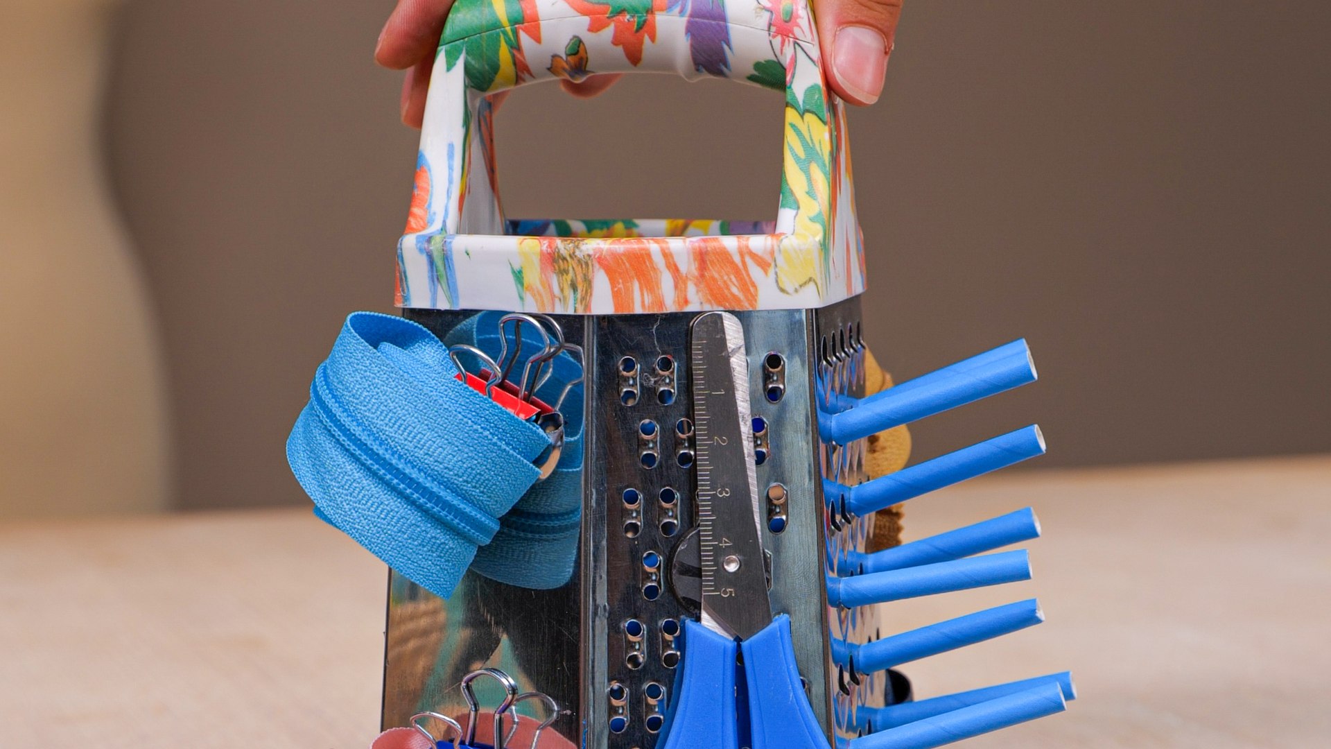 Must-know sewing hacks and simple clothing repair tips