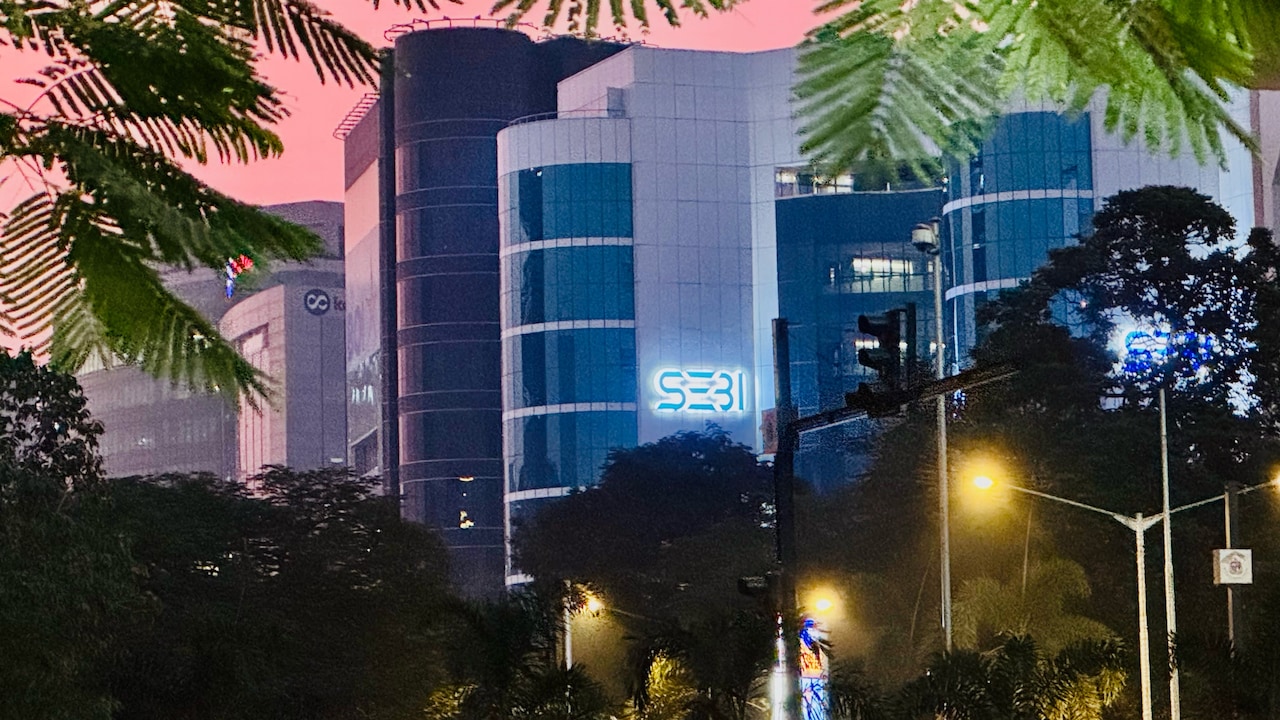 SEBI proposes SME IPO overhaul: Rs 1,000 crore valuation, 500 allottees ...