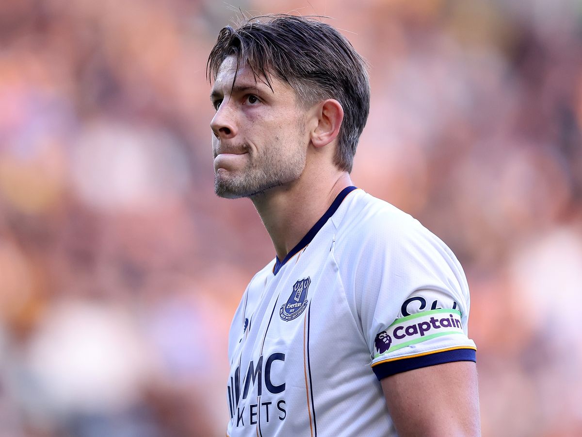 Key Everton figures know James Tarkowski's worth amid Chelsea transfer ...