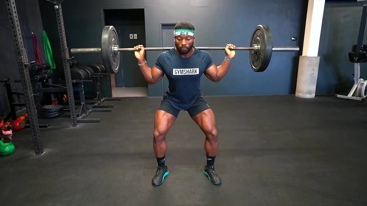 Obi Vincent's squat guide for building bigger quads, hamstrings and glutes