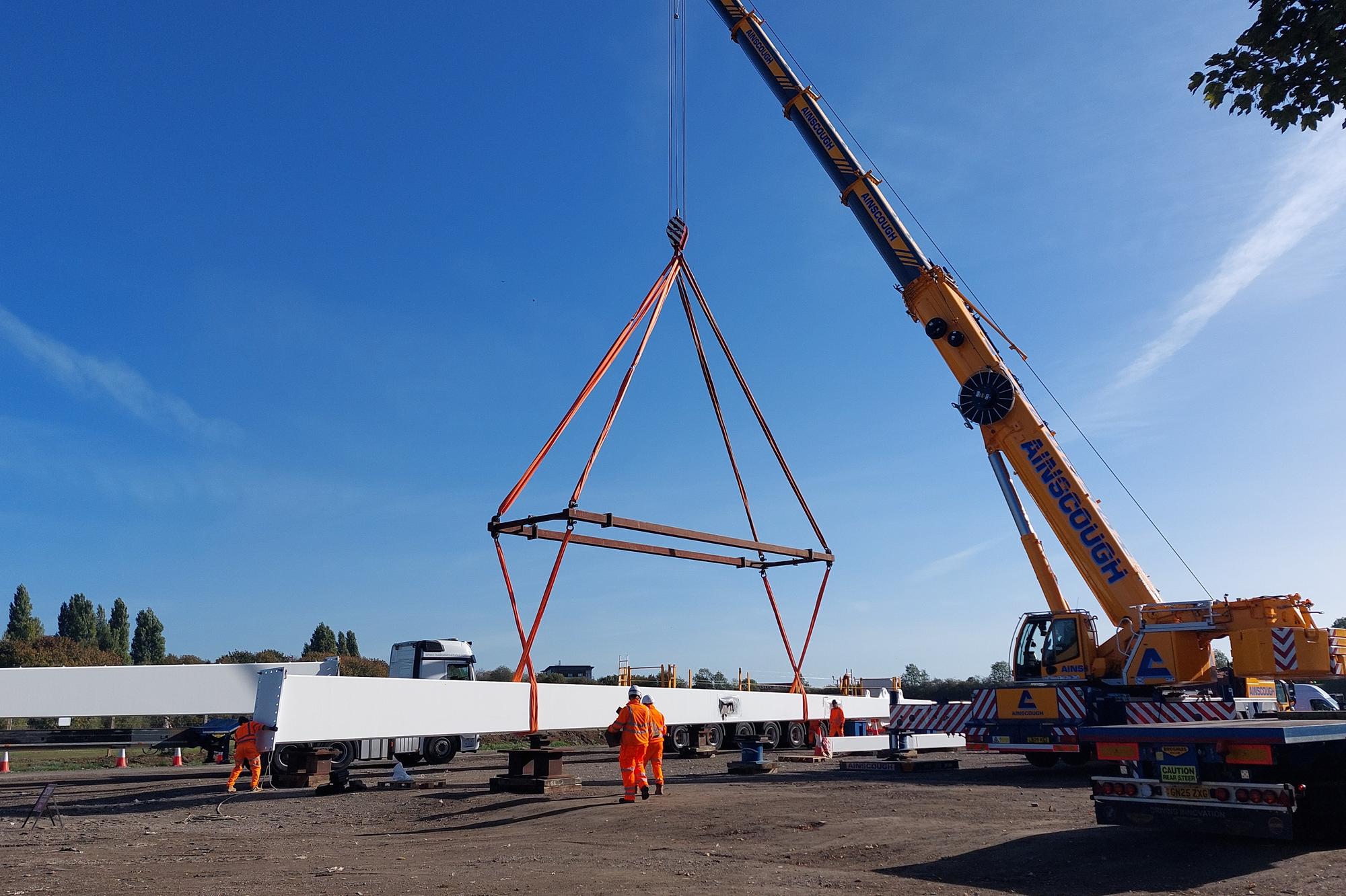 Cygnet Bridge taking shape on Embankment