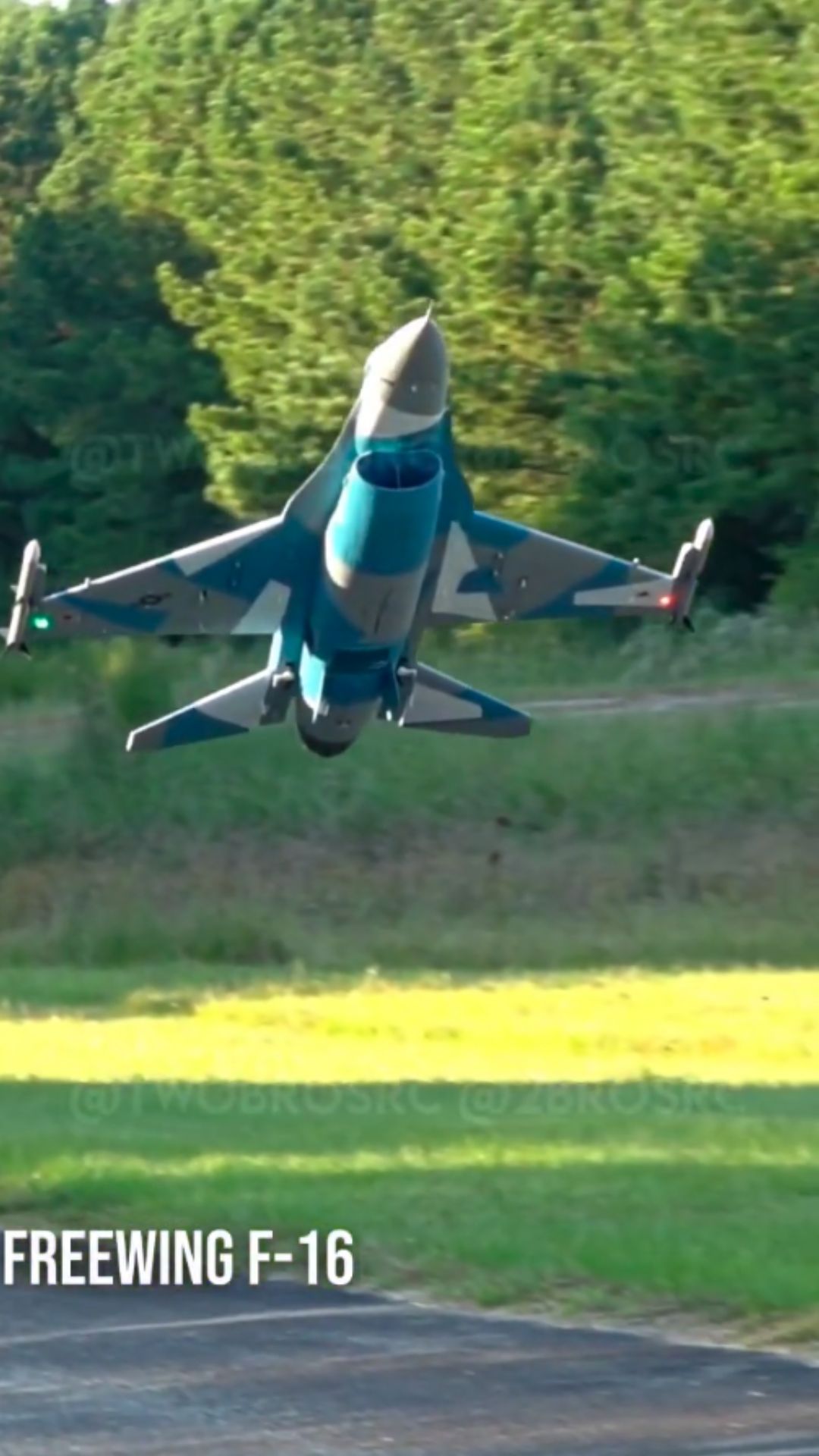 RC fighter jets demonstrate impressive high alpha passes