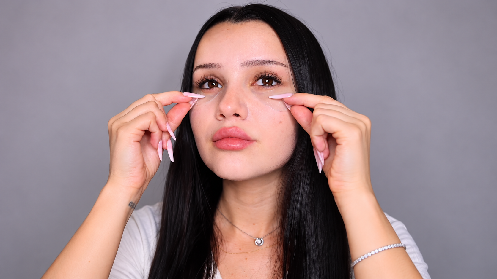 Creative makeup hacks and skincare ASMR