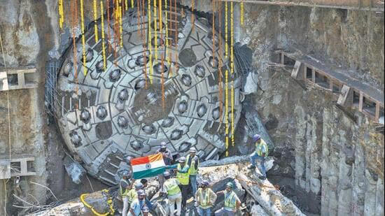 Mumbai Metro 7A construction resumes, Airports Authority of India ...