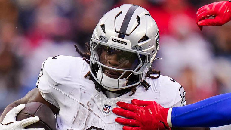 The biggest decision Klint Kubiak, Raiders got wrong vs. Patriots