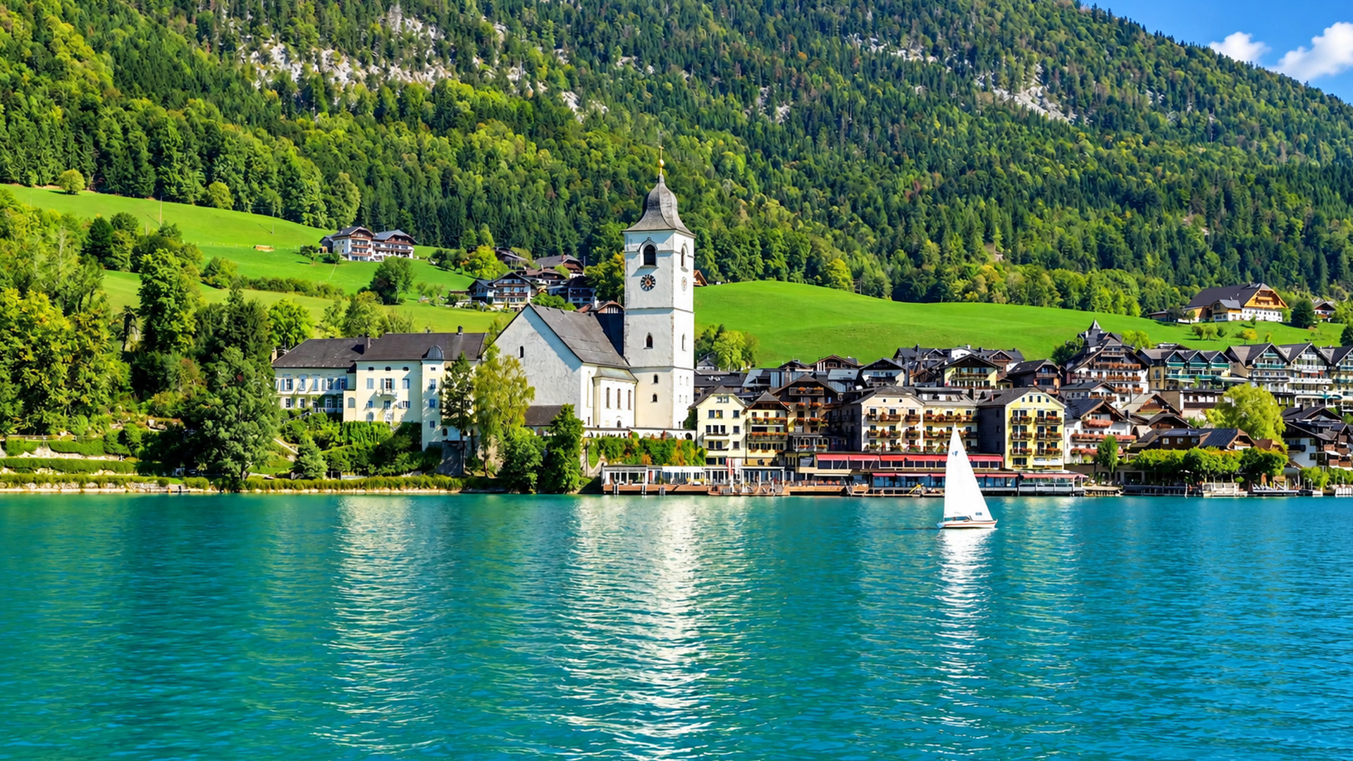 What makes Wolfgangsee one of Austria’s prettiest lakes?