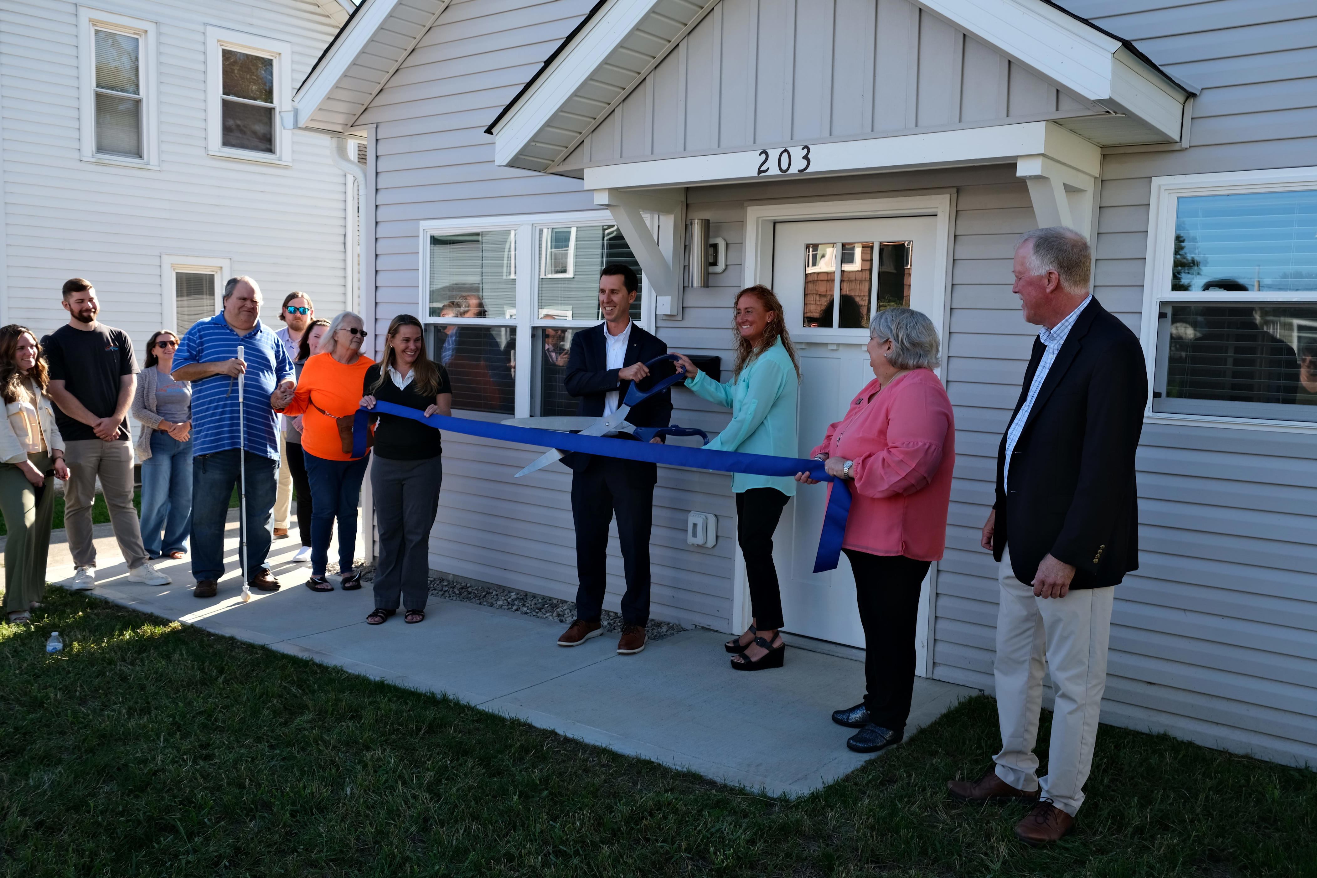 Newark smart apartment offers new living space for developmentally disabled