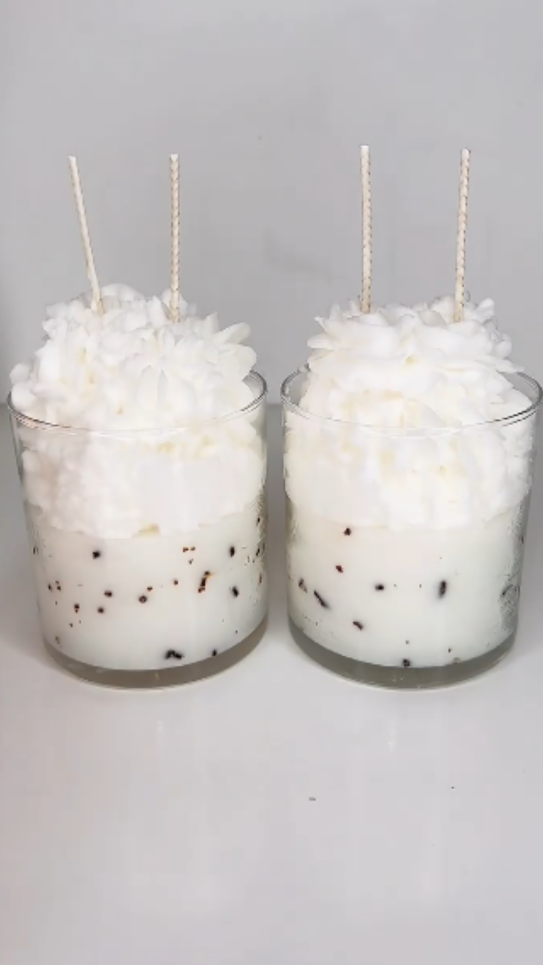Satisfying Oreo milkshake candle crafting ideas