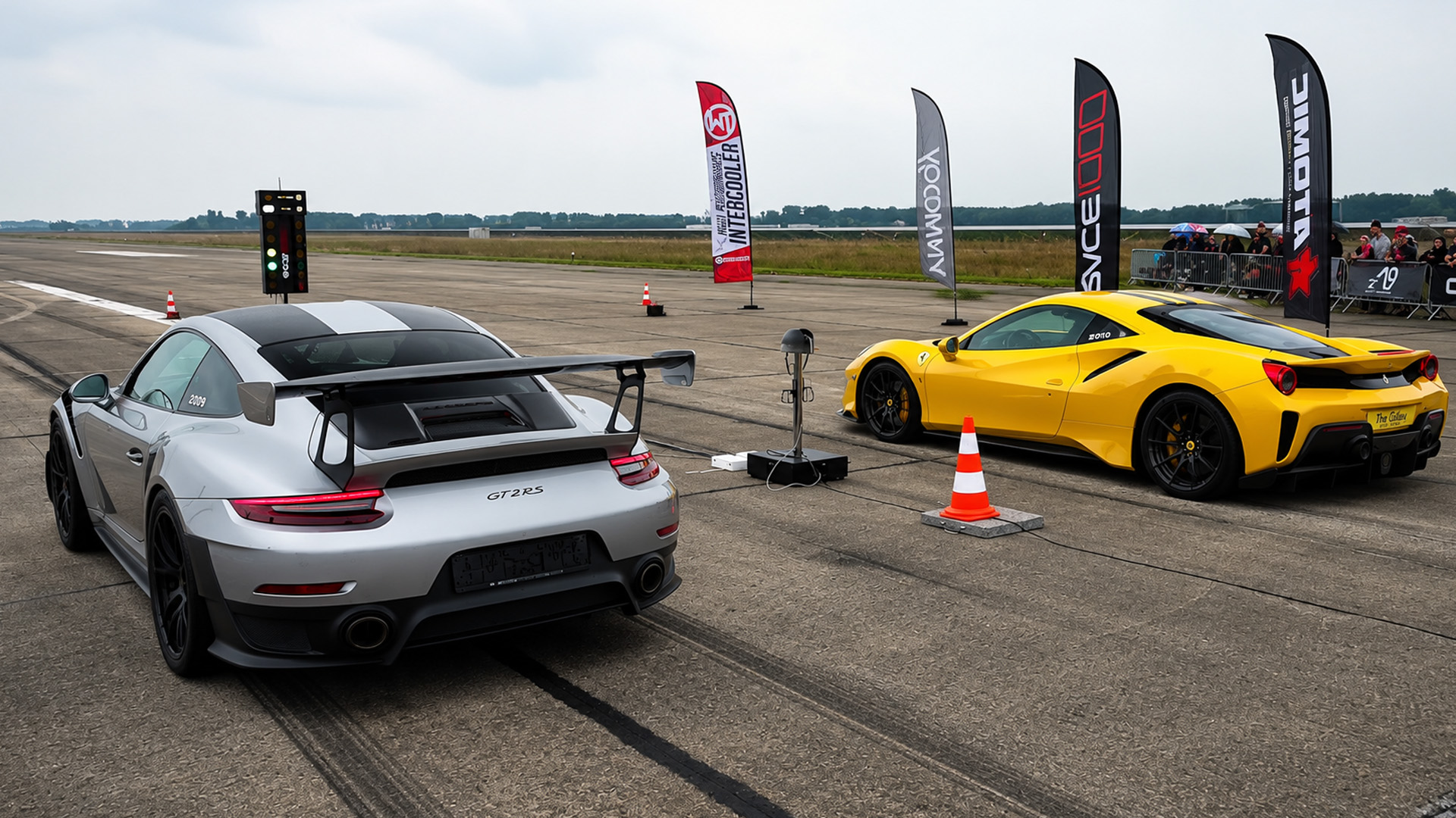 Porsche 911 GT2 RS and Ferrari 488 Pista set up a serious drag race