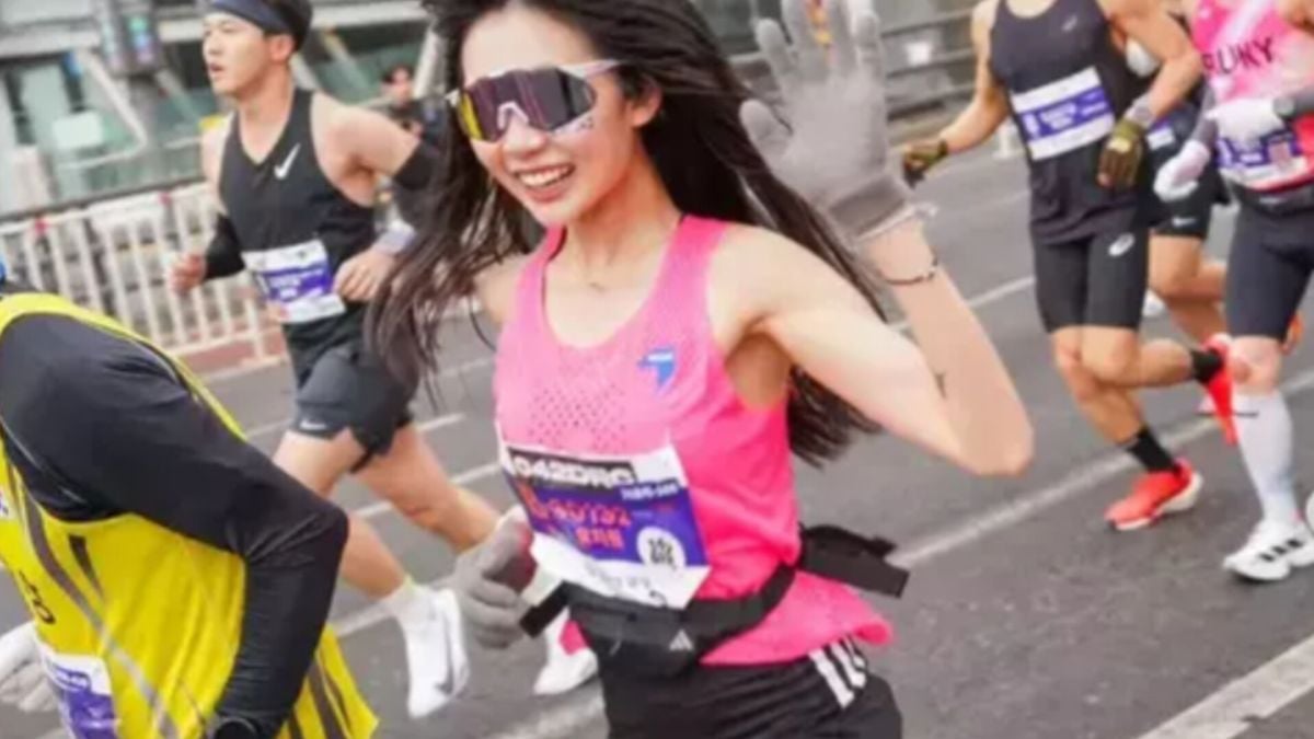 Kronologi influencer Yoo Ji-won meninggal usai ambruk 800 meter jelang ...