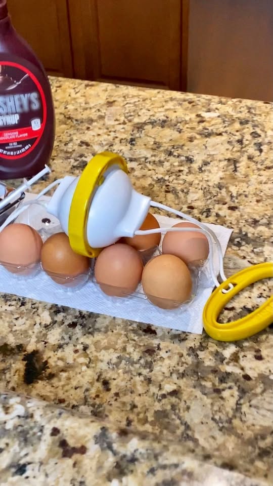 This egg gadget looks like kitchen magic