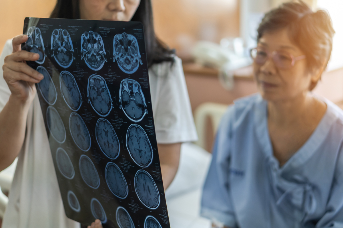 2 beaten-down healthcare stocks that could soar in the fourth quarter