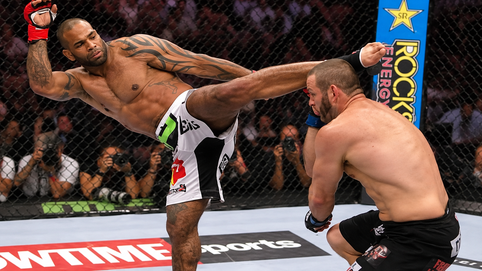 Valentijn Overeem Tapped to Strikes Against Chad Griggs and Was Cut