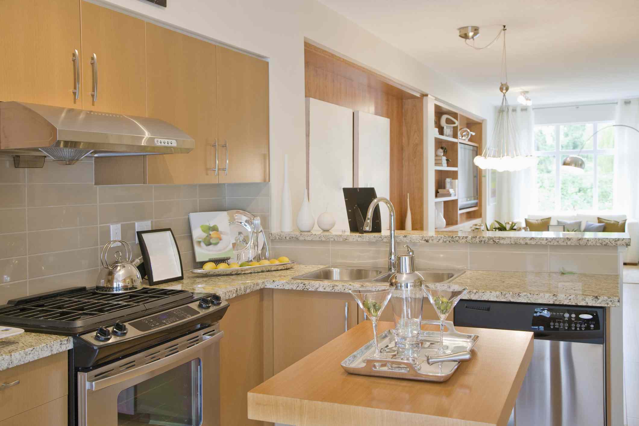 Designers say these 5 kitchen layout mistakes are incredibly common—and ...
