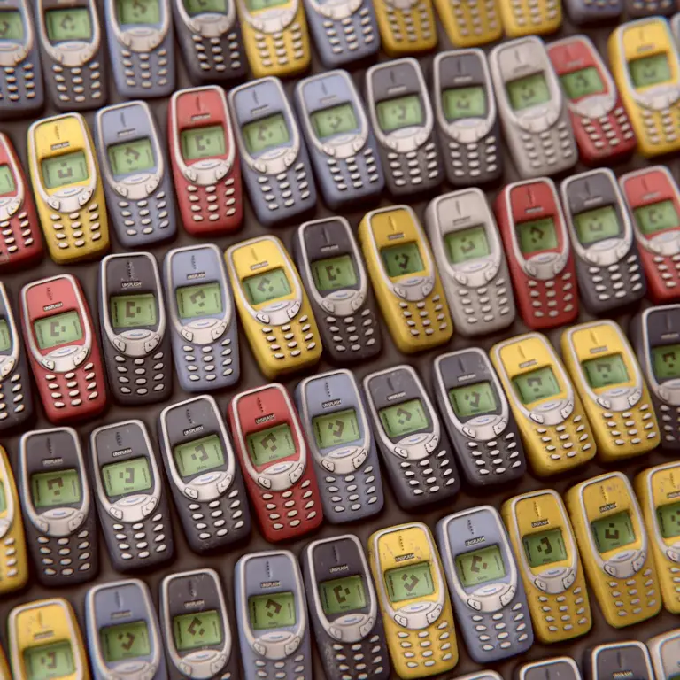 Nokia 3310, Snake i Gadu-Gadu. Za czym najbardziej tęsknią Polacy?