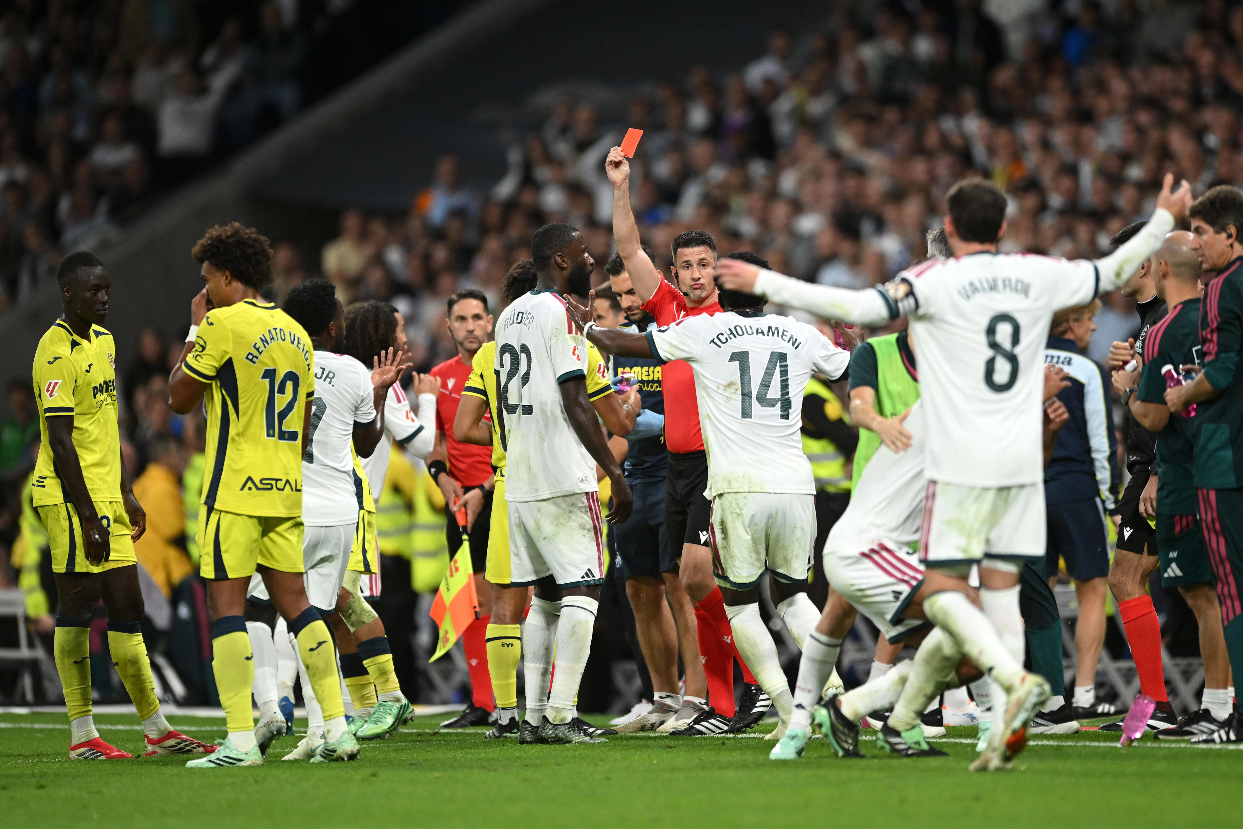 Vini Jr. to miss Clasico after getting four-match suspension for hair pull