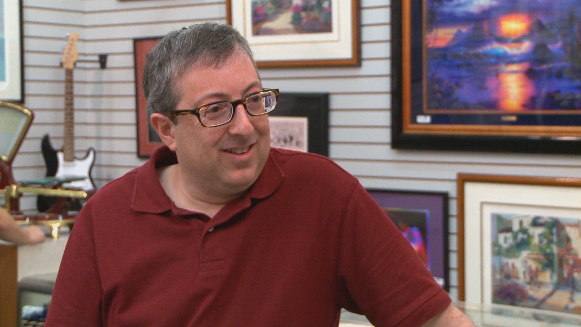 Head-spinning deal for vintage Disneyland globe | Pawn Stars