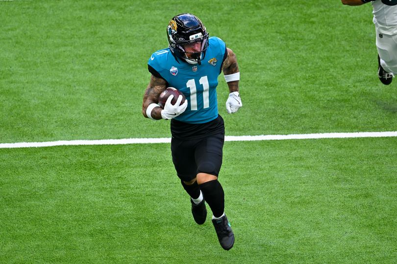 Every NFL week 6 game predicted by AI with 2 teams remaining undefeated