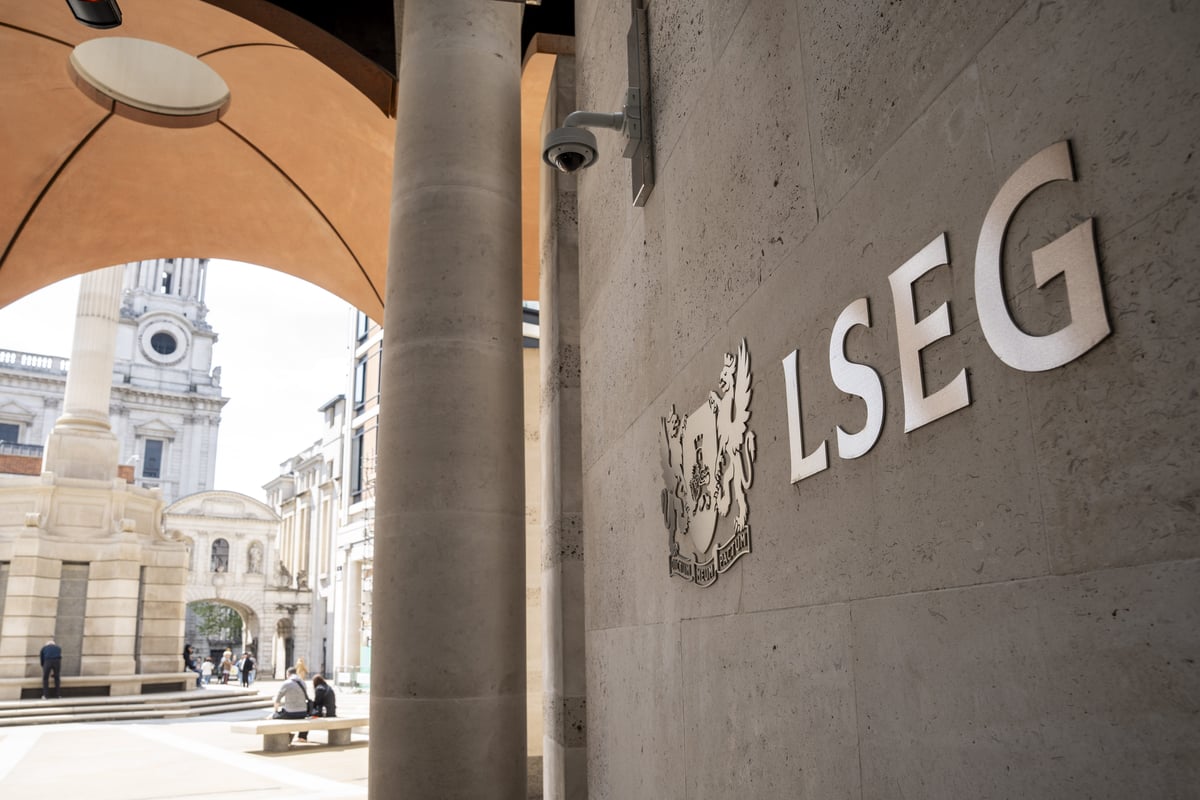 FTSE 100 closes higher despite hot US inflation