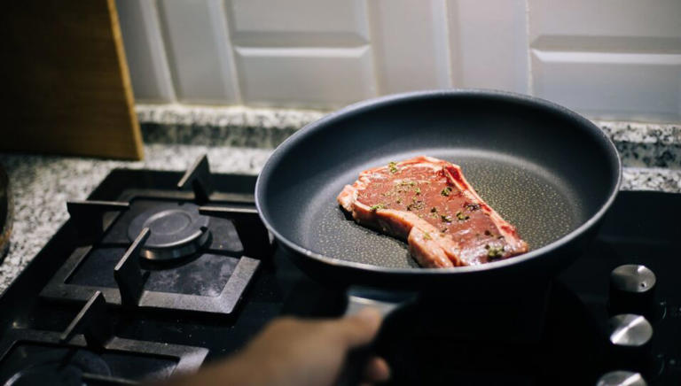 Does salting your steak the night before actually make it better?