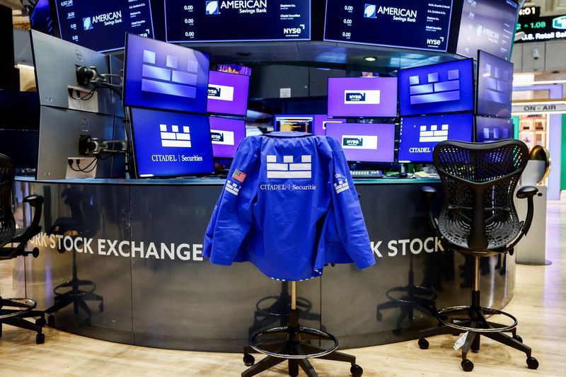 S&P 500 futures turn negative after Sept inflation data