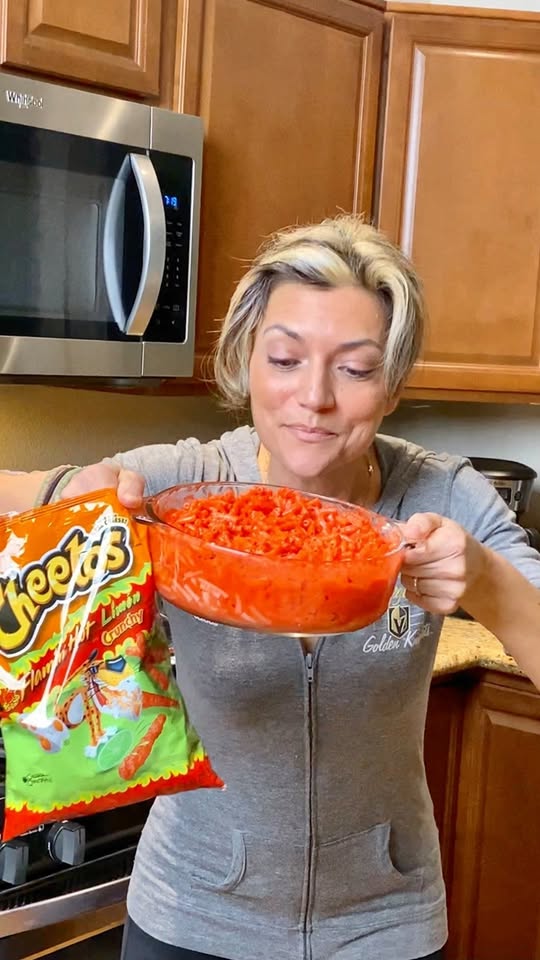 She boiled Hot Cheetos to make mac and cheese