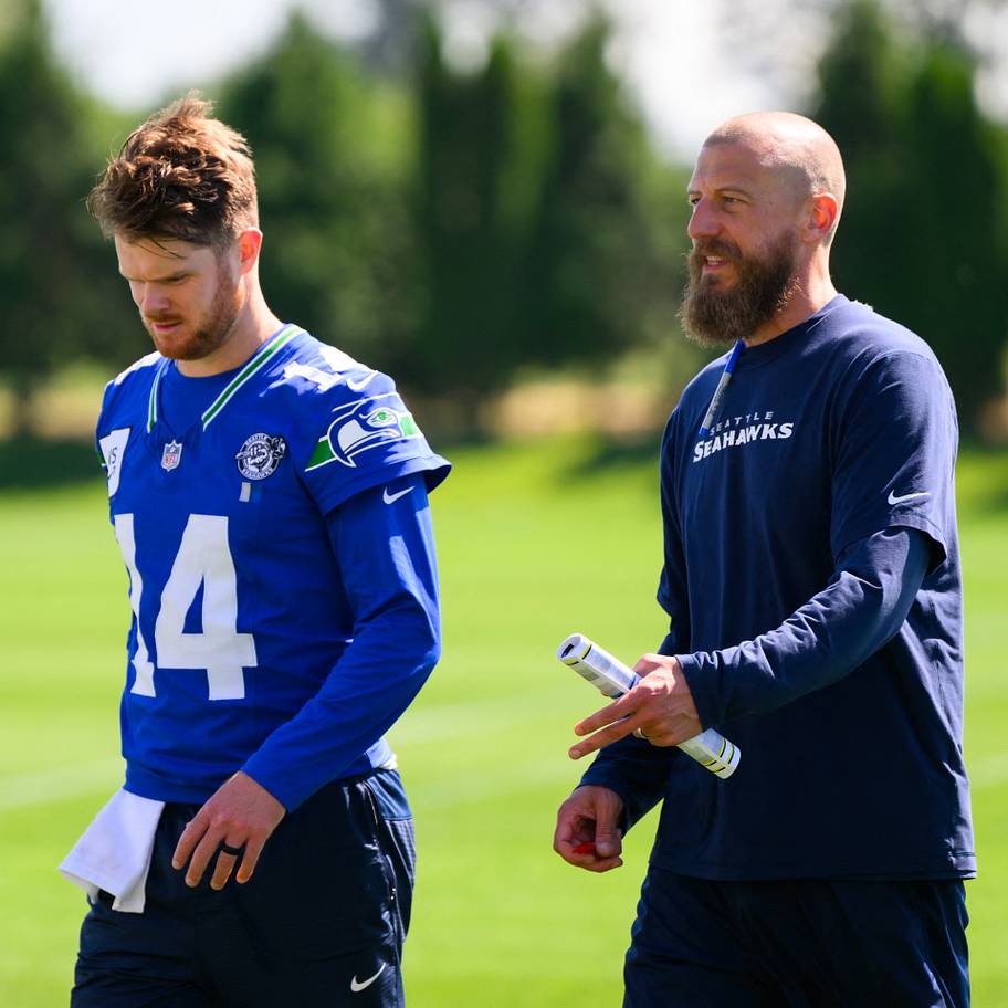 How Brian Fleury can make the Seahawks less predictable on offense