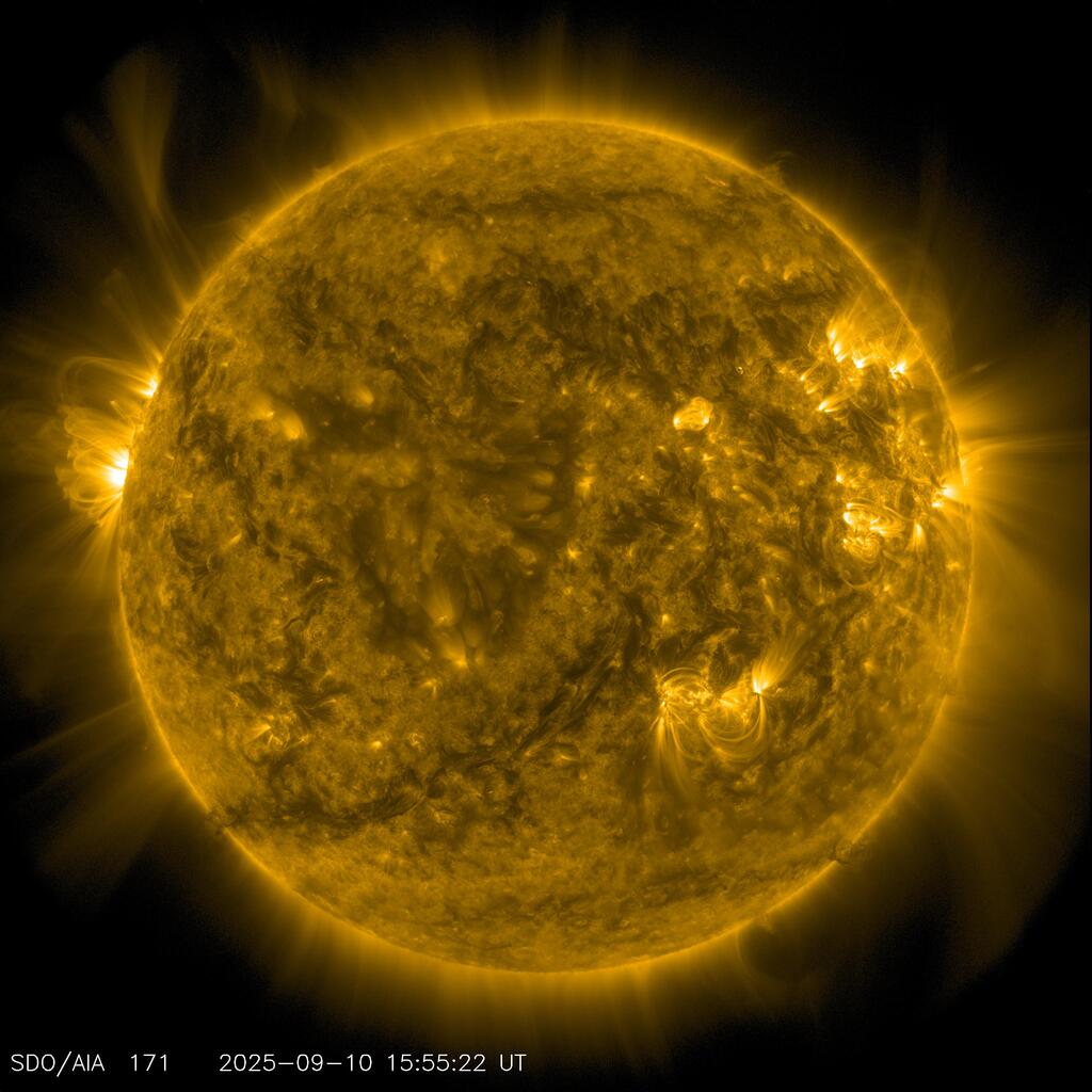 Improved magnetic field maps bring the Sun's hidden hemisphere into focus