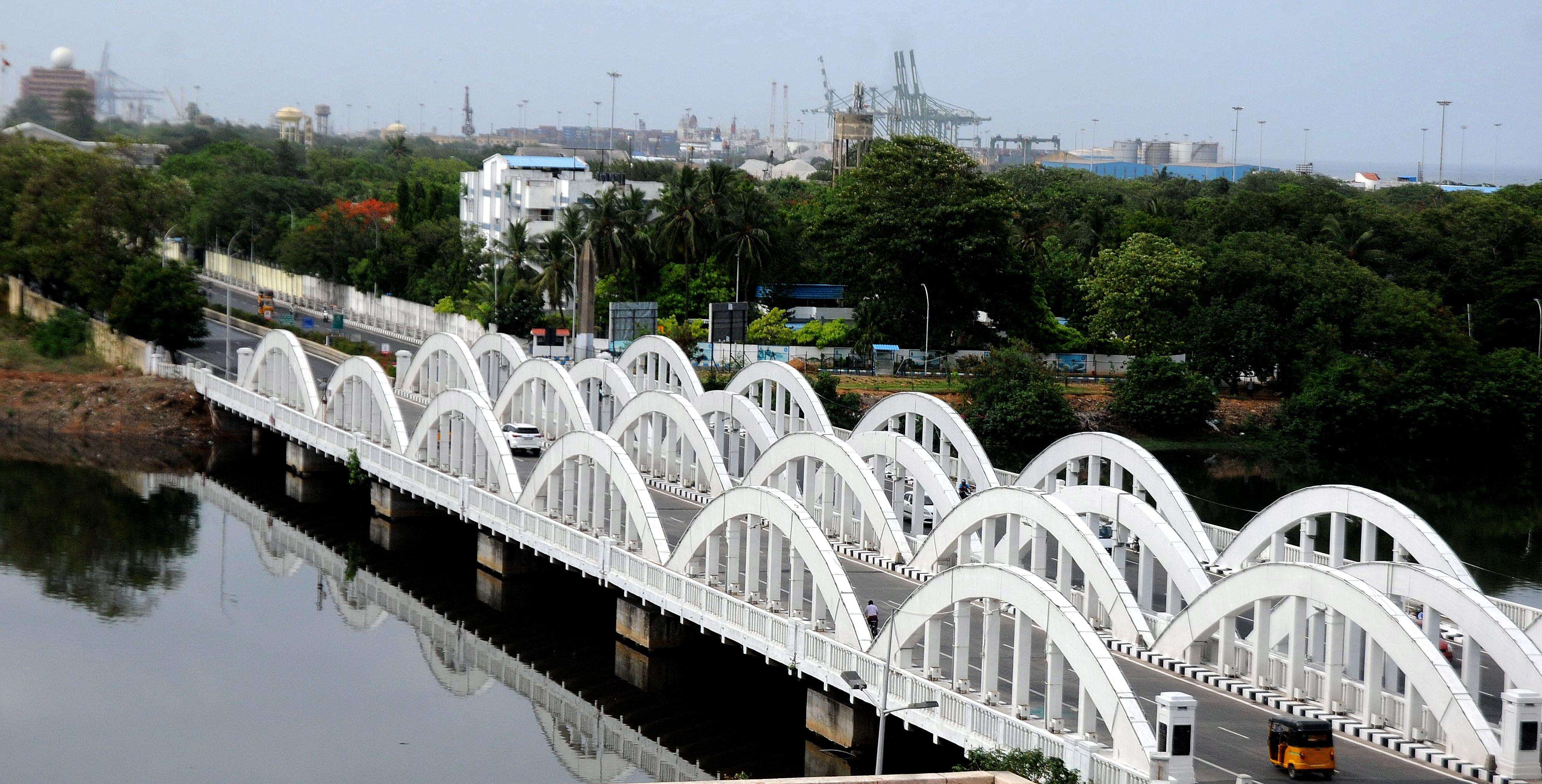 GCC floats tender to beautify Cooum river banks near Napier Bridge