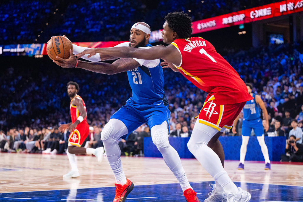 Fred VanVleet back from injury as Rockets chase deeper playoff run