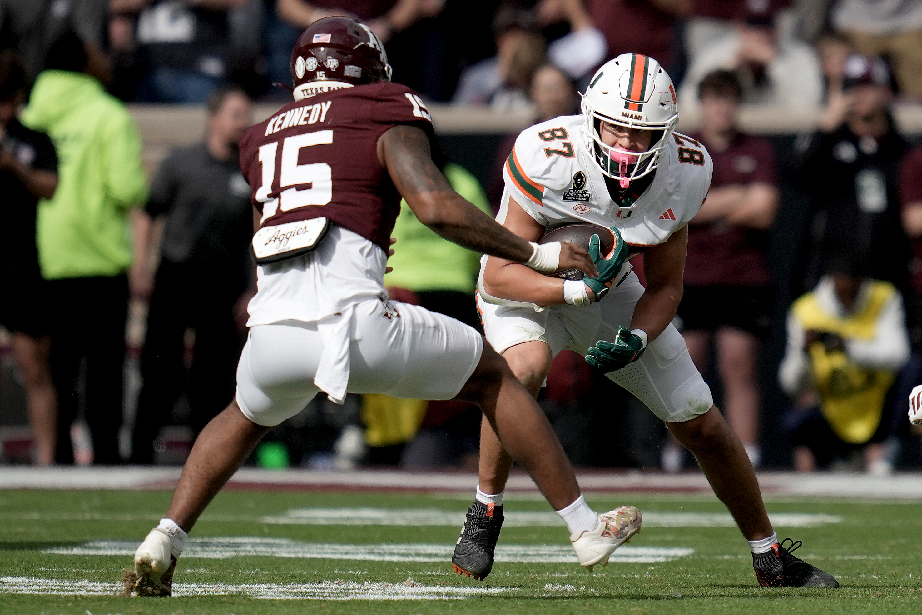 Michigan judge rules that 2 Wolverine football players are eligible to ...