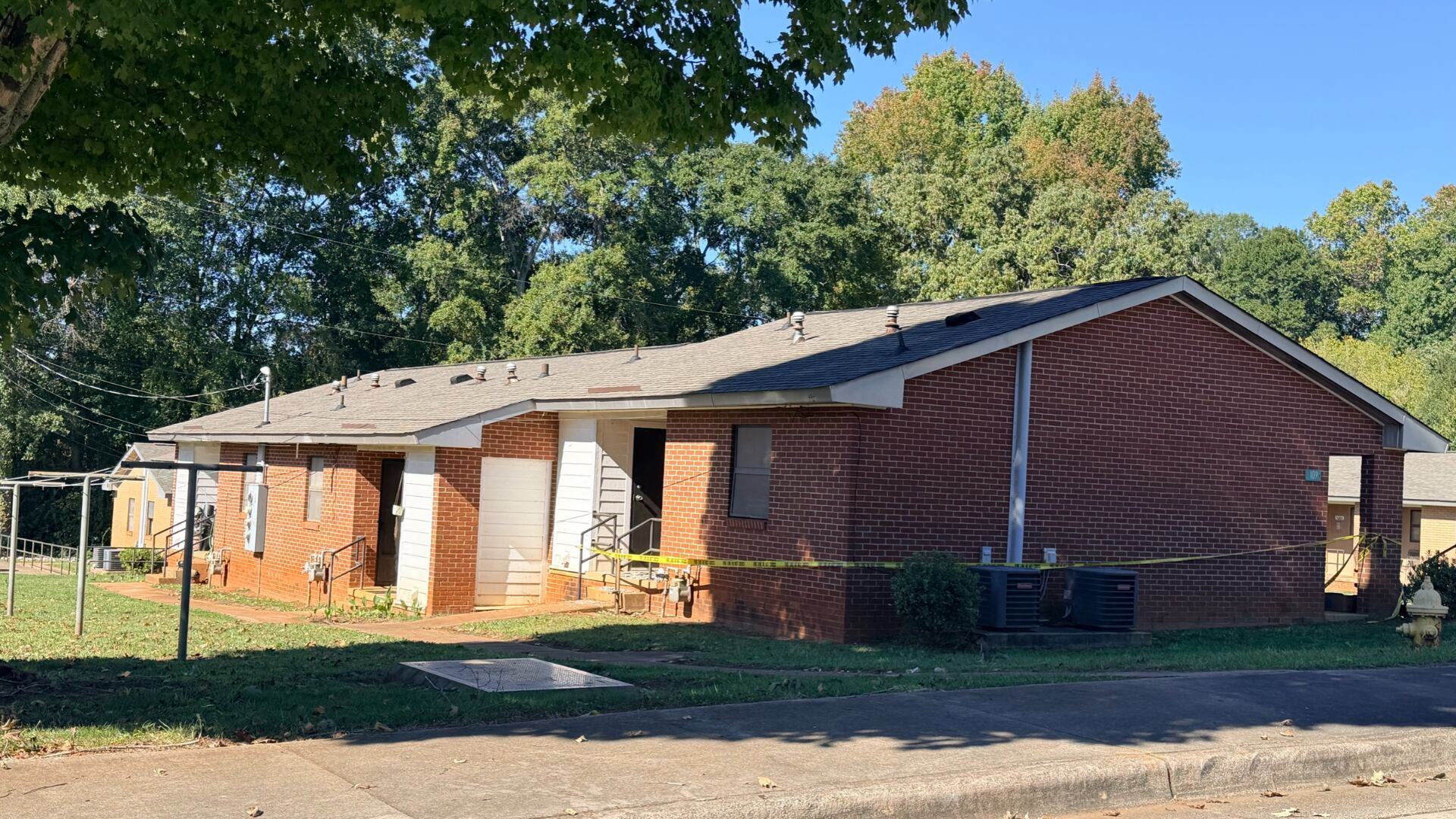 Coroner identifies person killed in late-night Oconee County apartment fire