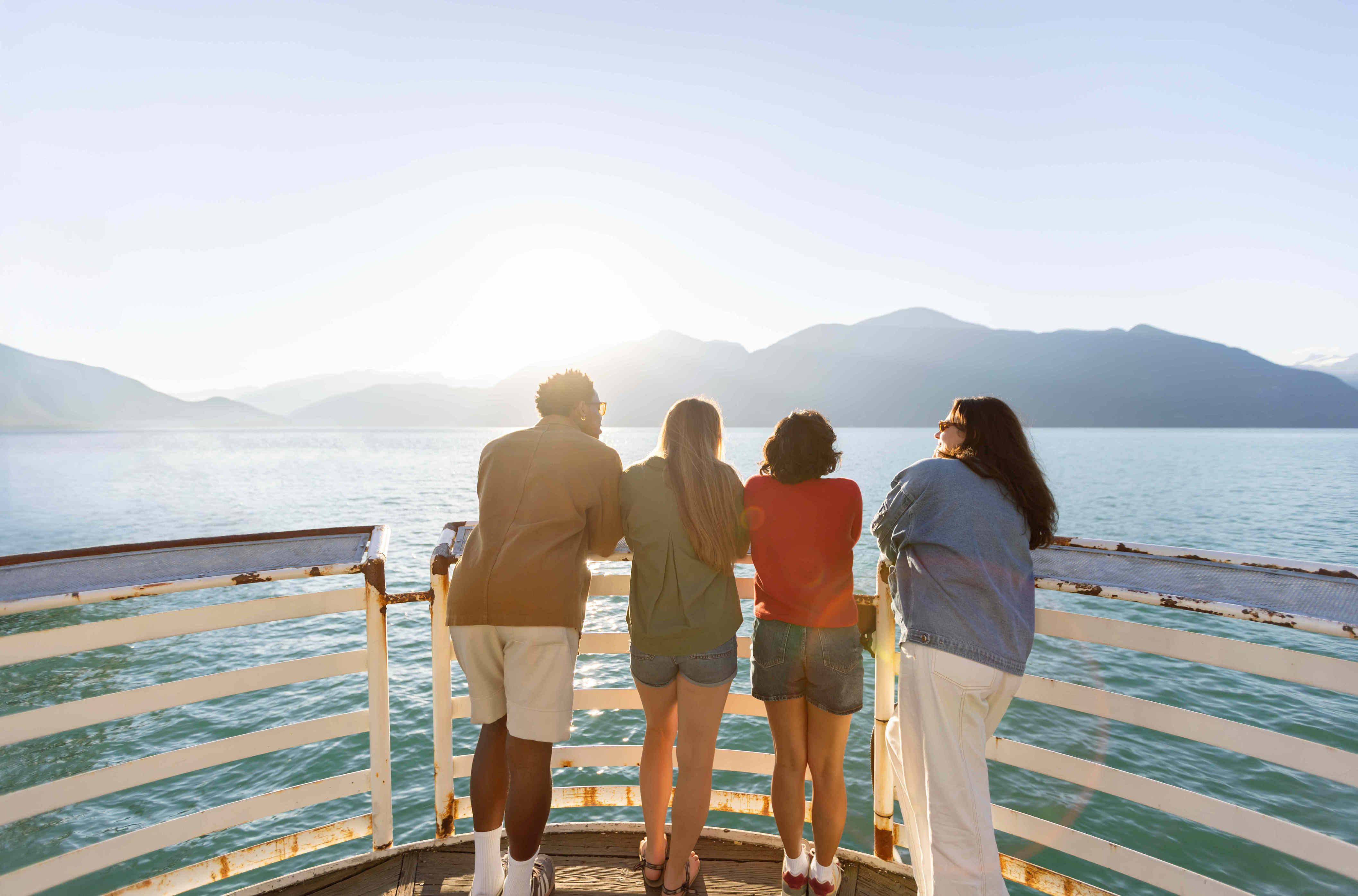 It takes 200 hours to make a close friend as an adult—here’s how to ...