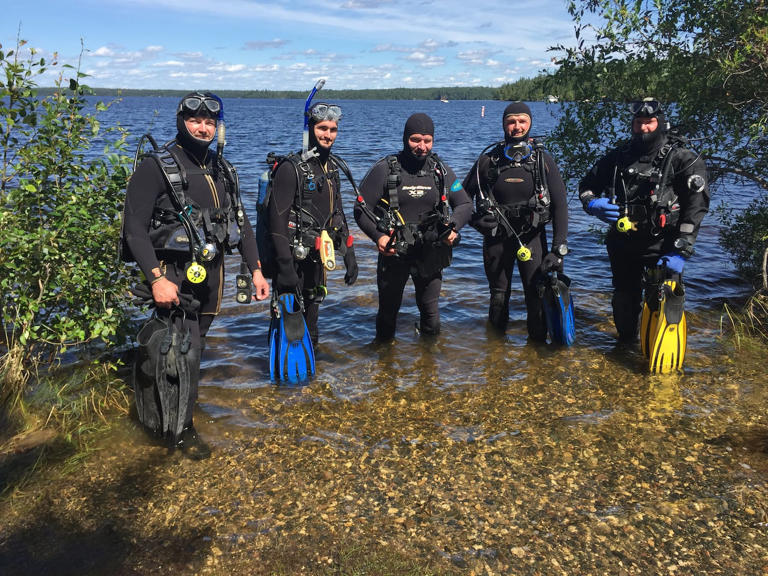 Manitoba-based Hutterite dive team deploys to Okanagan Lake to search ...