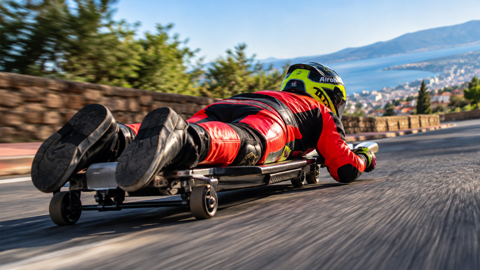 Homemade racing machine delivers extreme speed