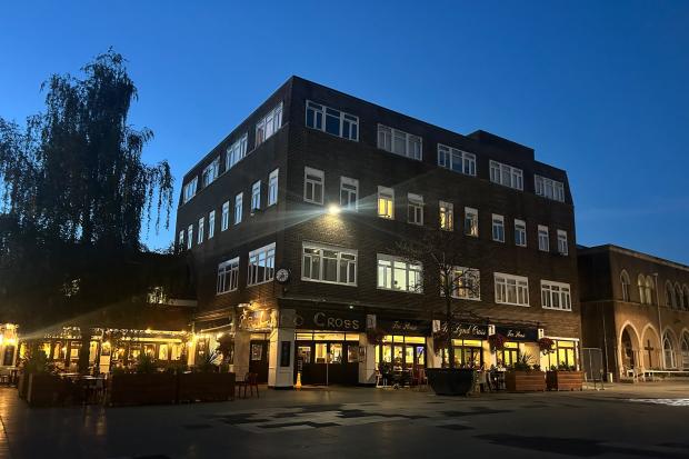 Customers defend Wetherspoons pub branded one of the worst in the UK