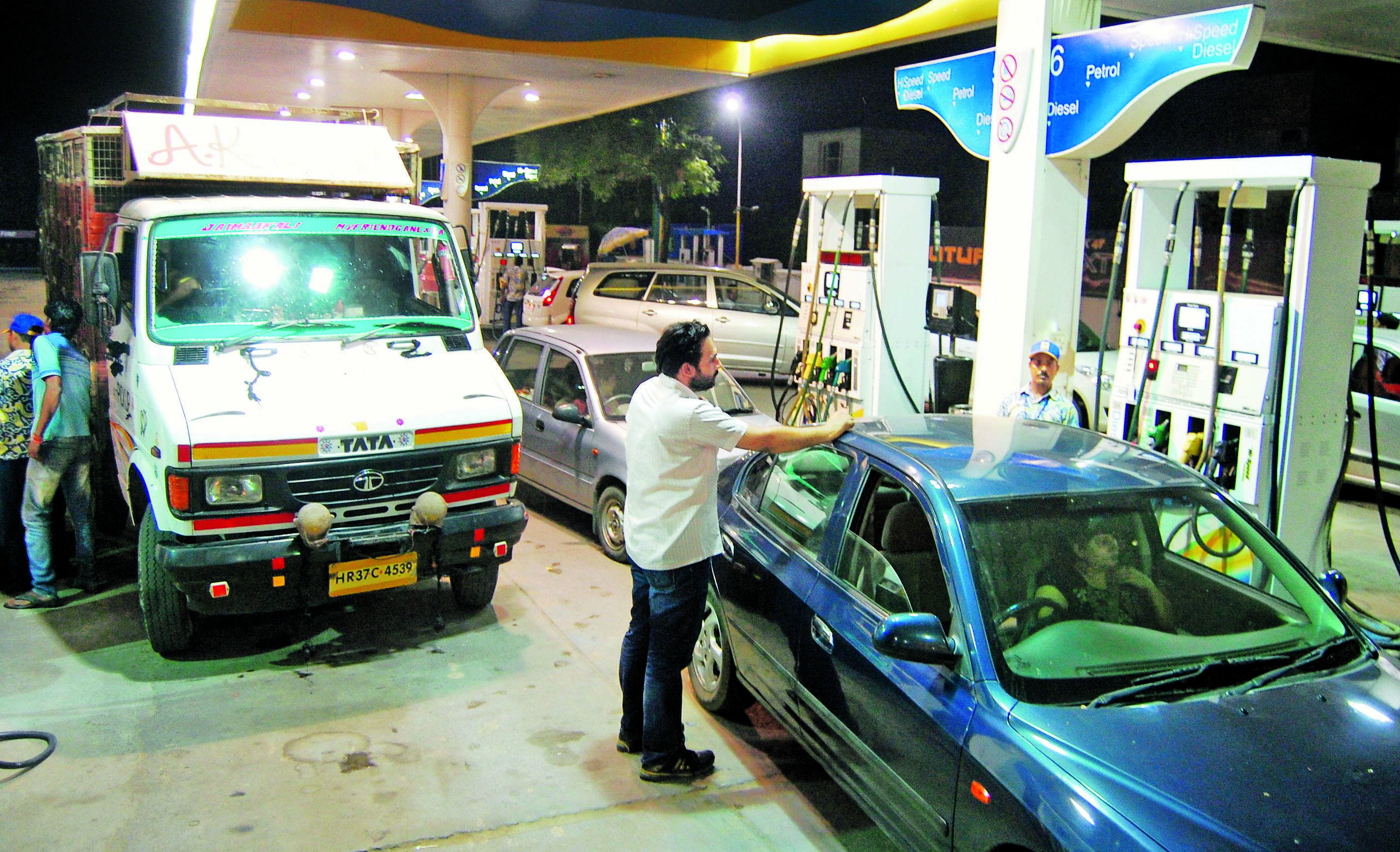 Smuggled fuel adds to UPI woes: Punjab petrol dealers