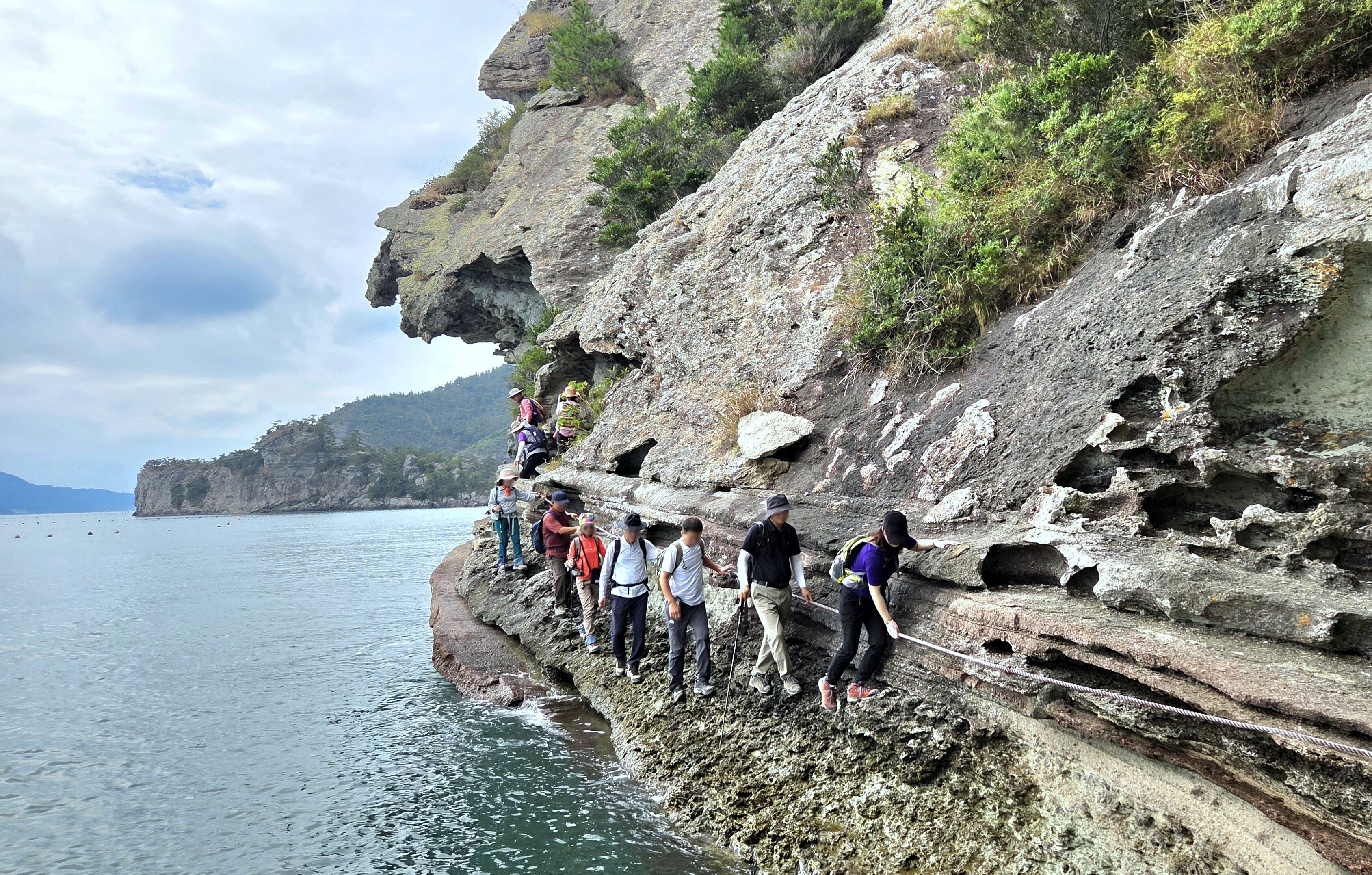Wando's Geumdangdo Gyohamcheongpung: Volcanic trekking spot