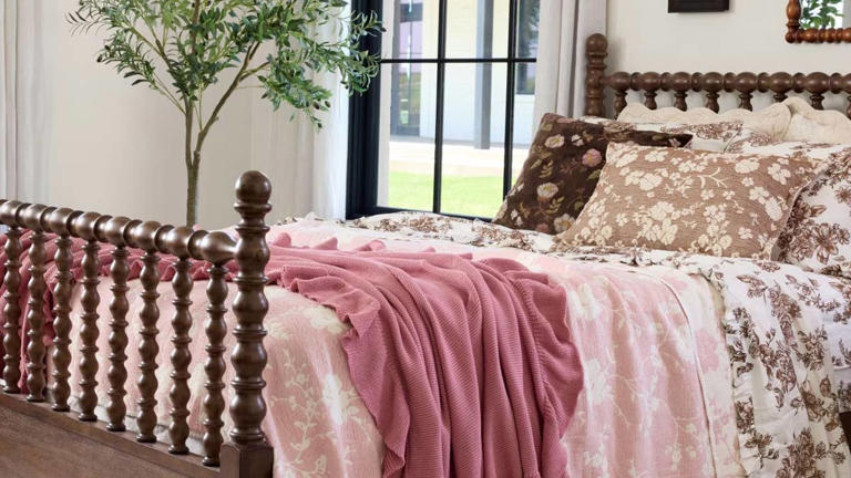 Cozy up with the Pioneer Woman's $25 ruffle throw blanket for chilly nights