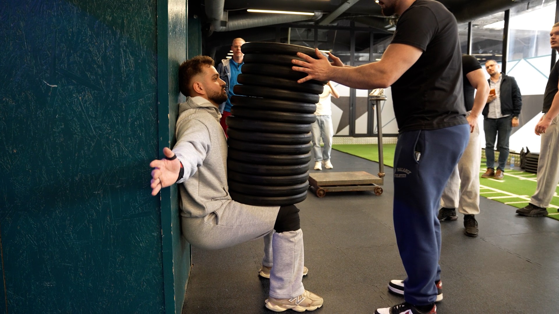 Heaviest Samson's chair static wall sit - 373.95 kg (824.41 lbs) by ...